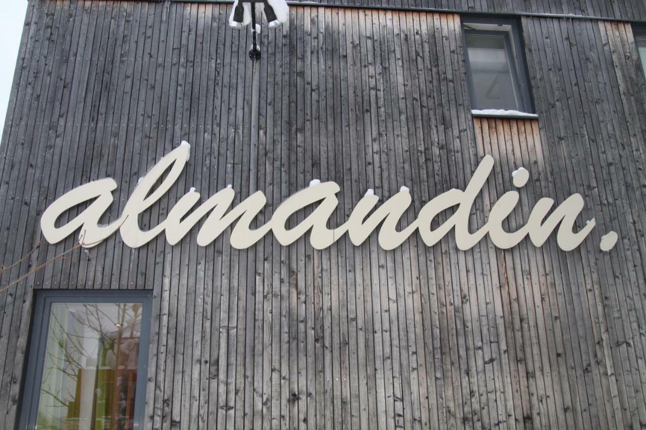 Almandin Apartments Ischgl Eksteriør billede